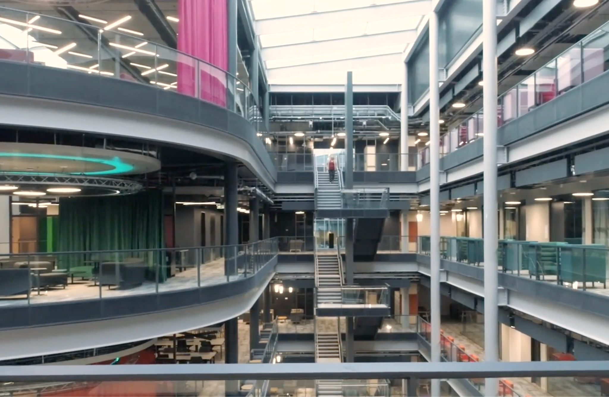 “Mae arloesedd yn gyfangwbl hanfodol…” Rhuanedd Richards, Cyfarwyddwr y Cenhedloedd y BBC