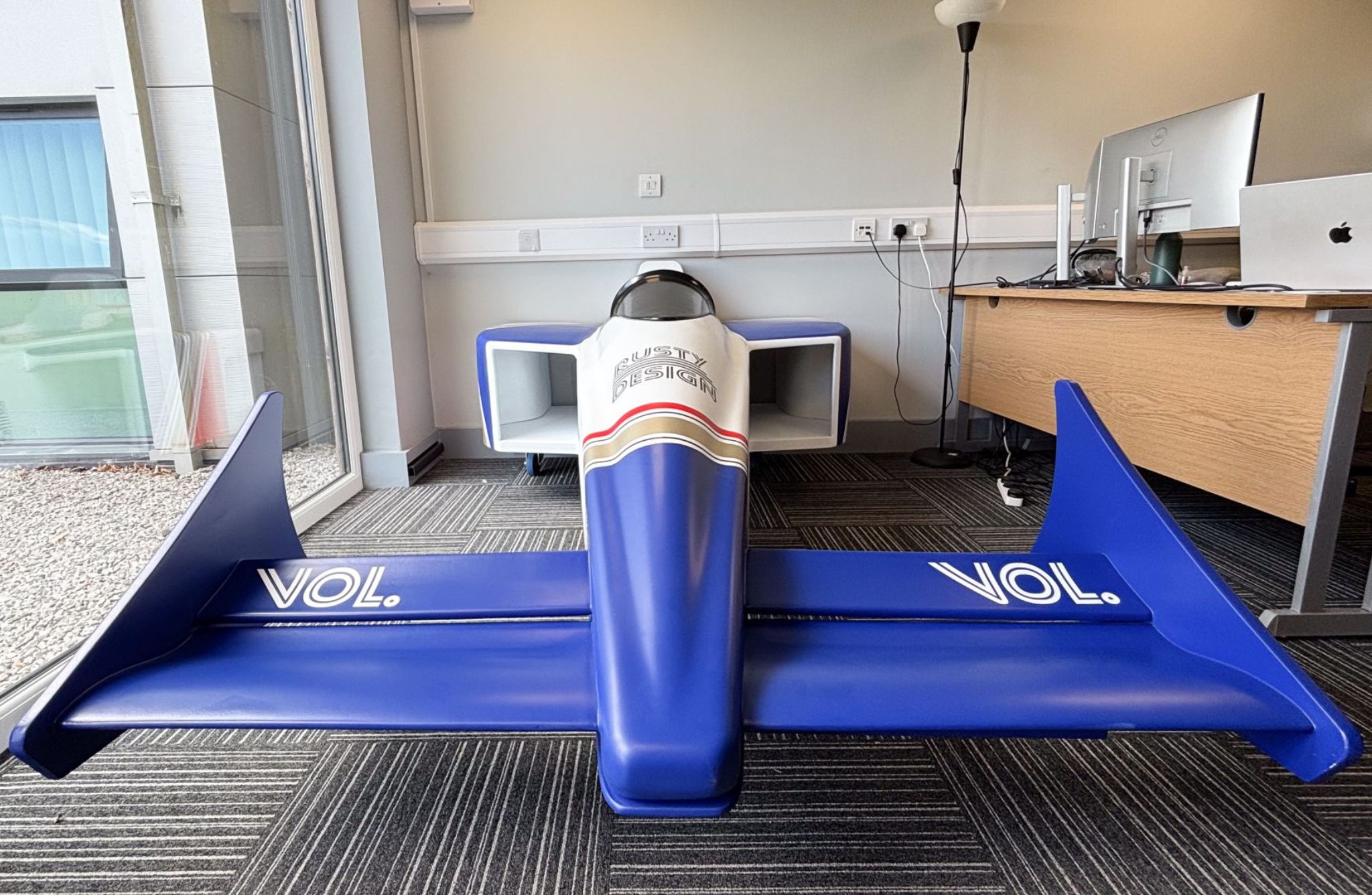 Stori arloesi: Rusty Design – arloesi cynaliadwy yn niwydiant y cyfryngau